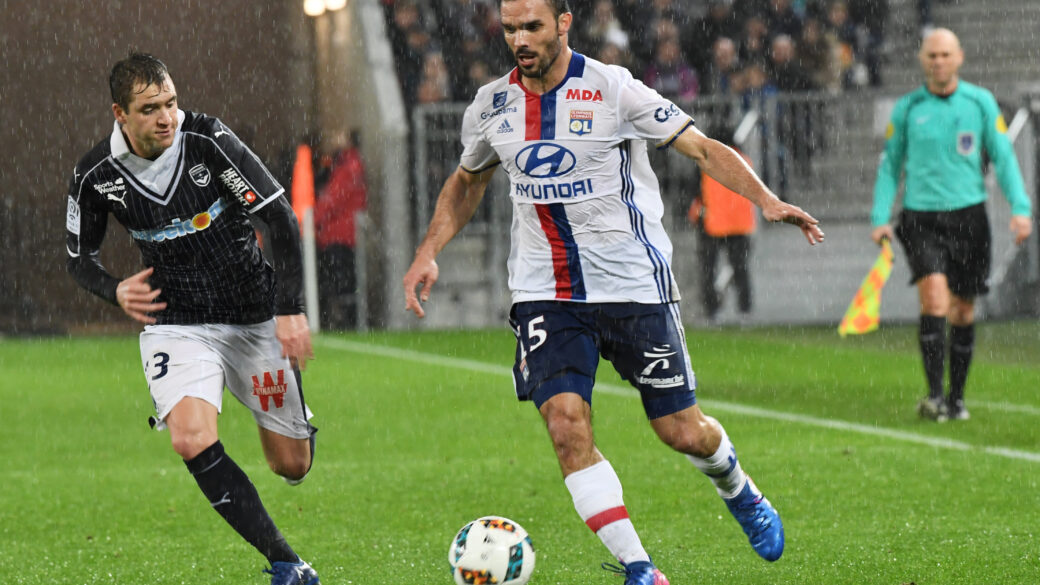 OL Jérémy Morel prolonge jusqu'en 2019