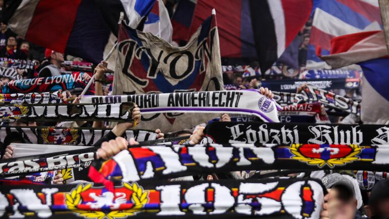 Les supporters de l'OL du virage sud, les Lyon 1950