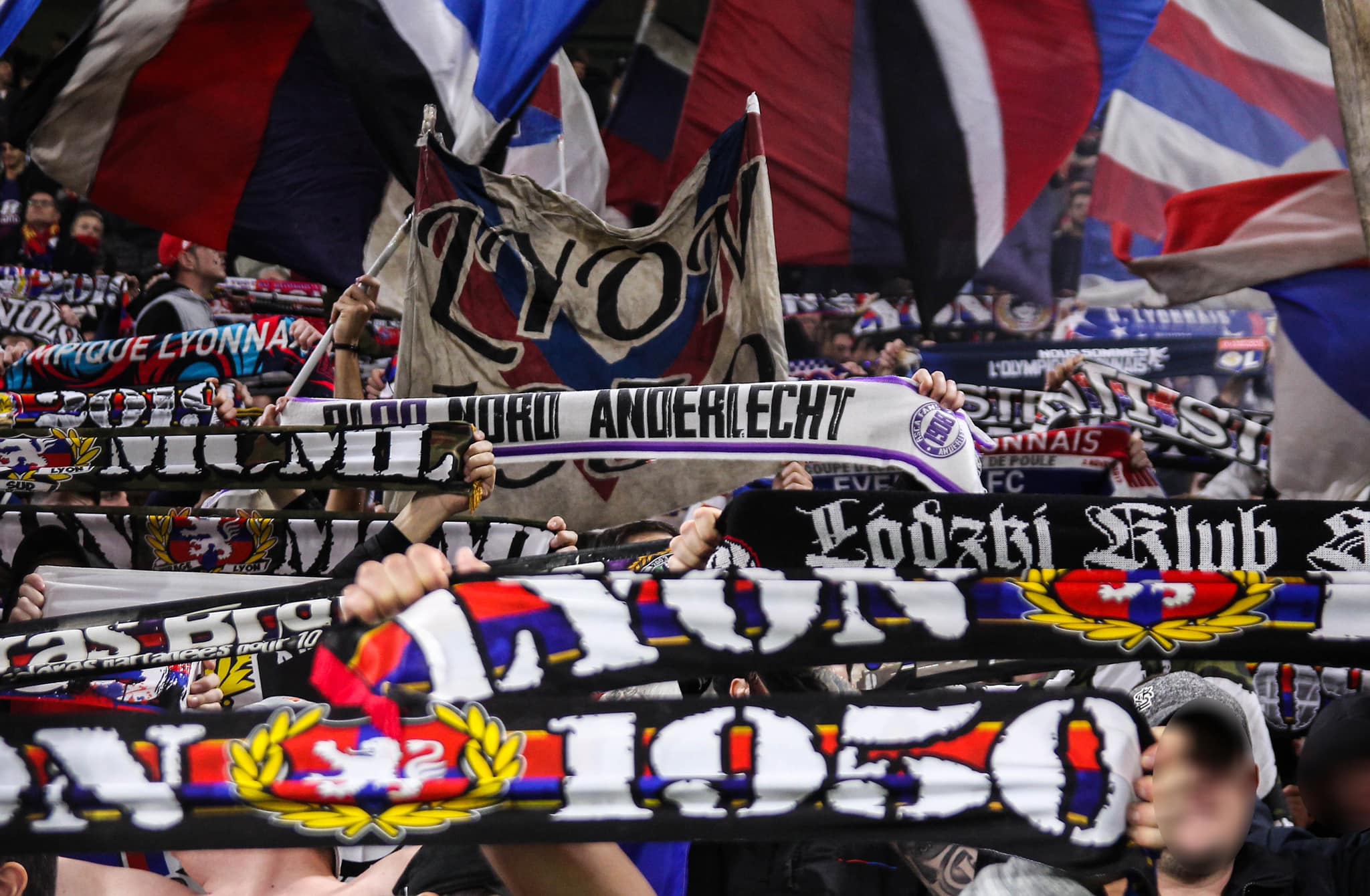 Les supporters de l'OL du virage sud, les Lyon 1950