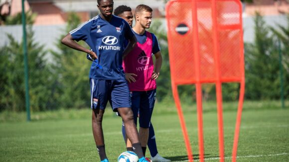 Oumar Solet à l'entraînement de l'OL en 2020