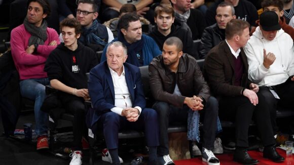 Jean-Michel Aulas et Tony Parker lors d'un match de l'ASVEL