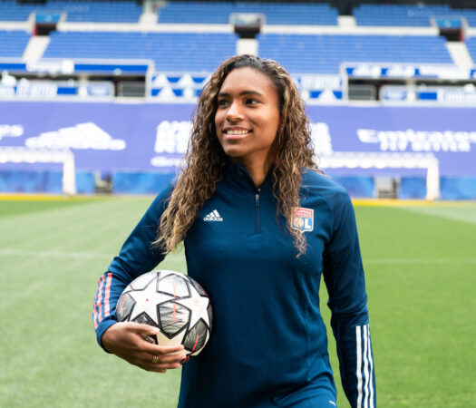 OL : Catarina Macario signe avec Adidas
