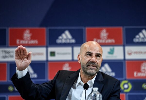 Photo of “Cuento con todos los jugadores”, anuncia Peter Bosz |