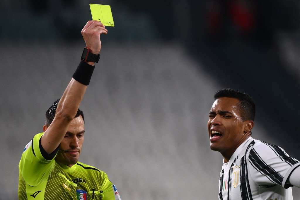 
		Commentaires sur OL - Fenerbahçe : un corps arbitral 100% italien par leroilyon		