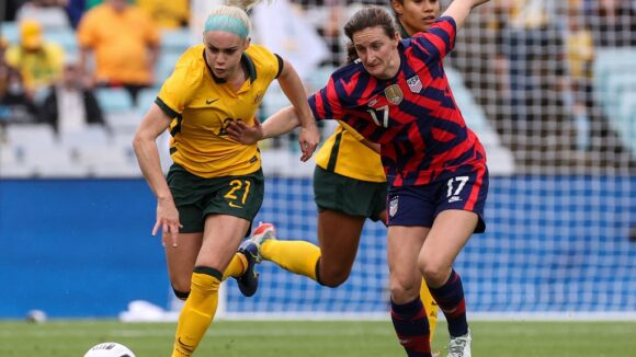 Ellie Carpenter avec l'Australie contre les Etats-Unis