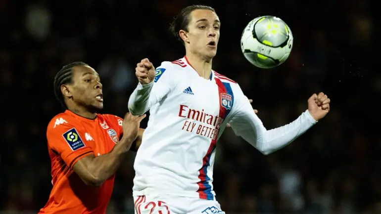 Match Lorient Lyon Lorient se défend après le report du match face à l'OL