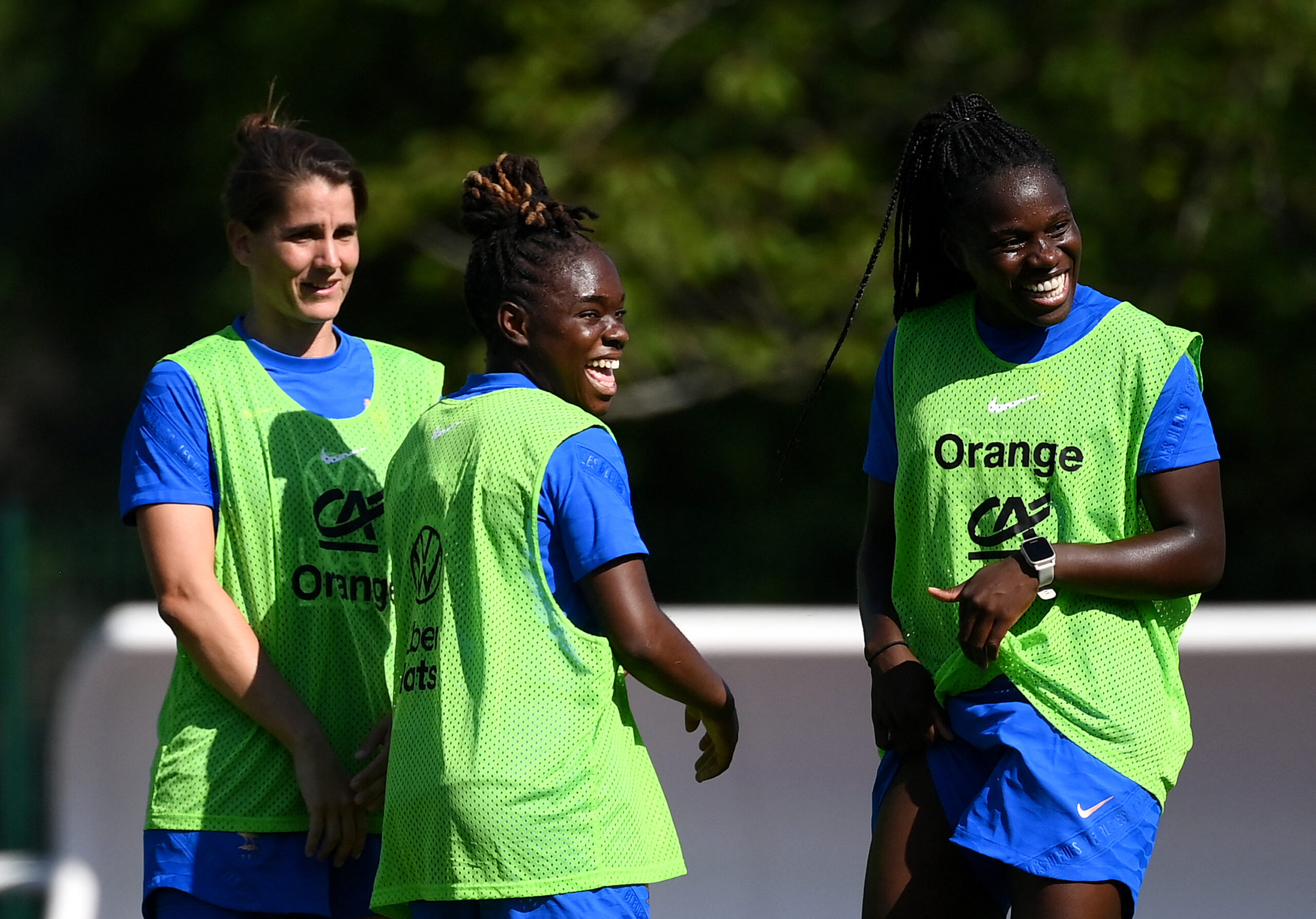 Griedge Mbock avec Sandy Baltimore à l'entraînement de l'équipe de France, juin 2022