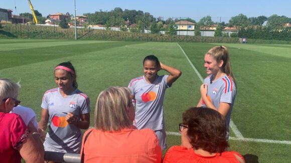 Perle Morroni, Alice Sombath et Ines Benyahia à l'entraînement, le 22 juillet 2022