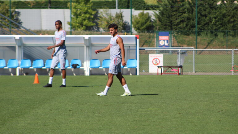 Mohamed El Arouch et Bradley Barcola (OL)