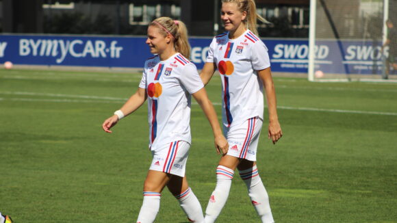 Ada Hegerberg et Eugénie Le Sommer lors de OL - ASSE