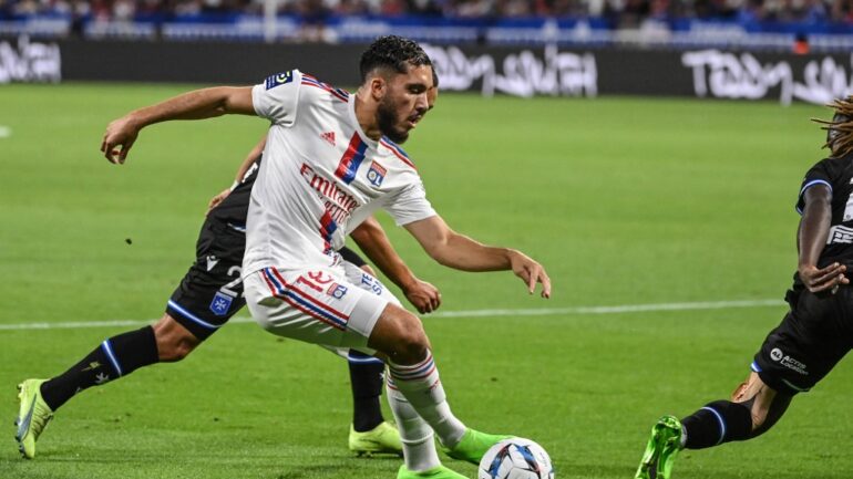 Rayan Cherki lors d'OL - Auxerre