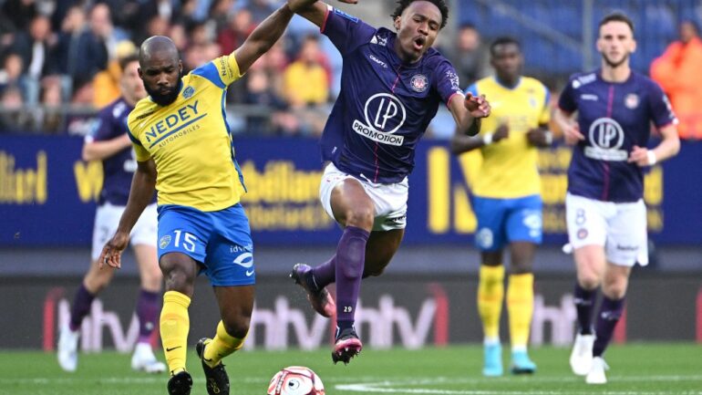 Aldo Kalulu (Sochaux) contre Toulouse