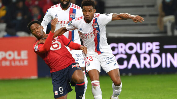 Thiago Mendes (OL) face à Jonathan David (Lille)