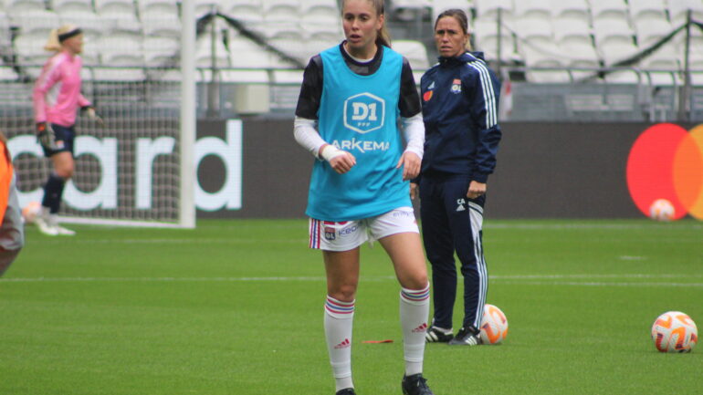 Inès Benyahia lors d'OL - Rodez