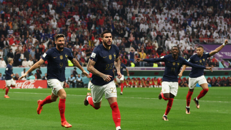 La joie de Théo Hernandez après son but lors de France - Maroc