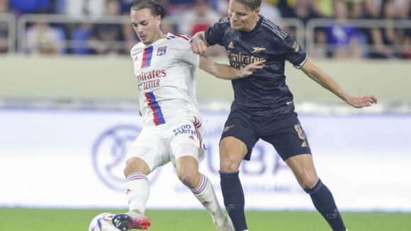 Maxence Caqueret lors d'OL - Arsenal à la Dubaï Super Cup