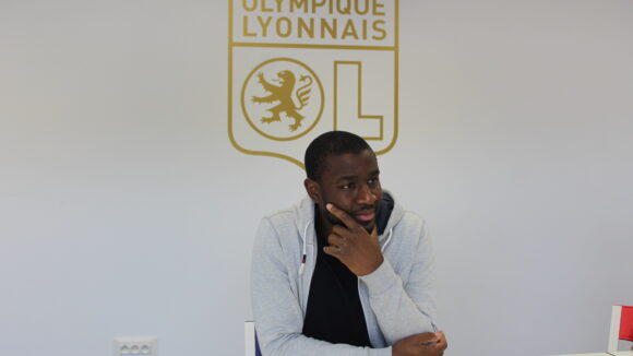 Gueïda Fofana, entraîneur de la réserve de l'OL, lors de l'entretien avec Olympique-et-Lyonnais