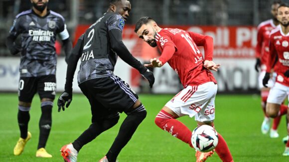 Sinaly Diomandé (OL) et Romain Del Castillo (Brest)