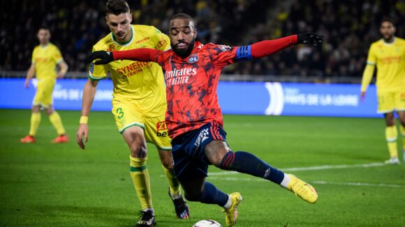 Andrei Girotto (Nantes) et Lacazette (OL)