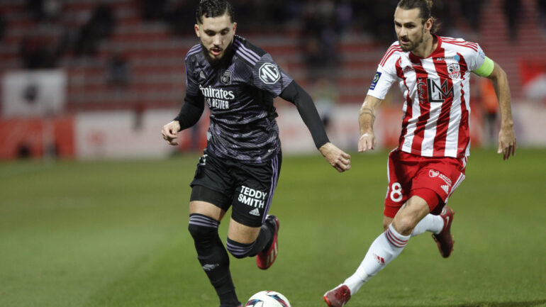 Rayan Cherki lors d'Ajaccio - OL