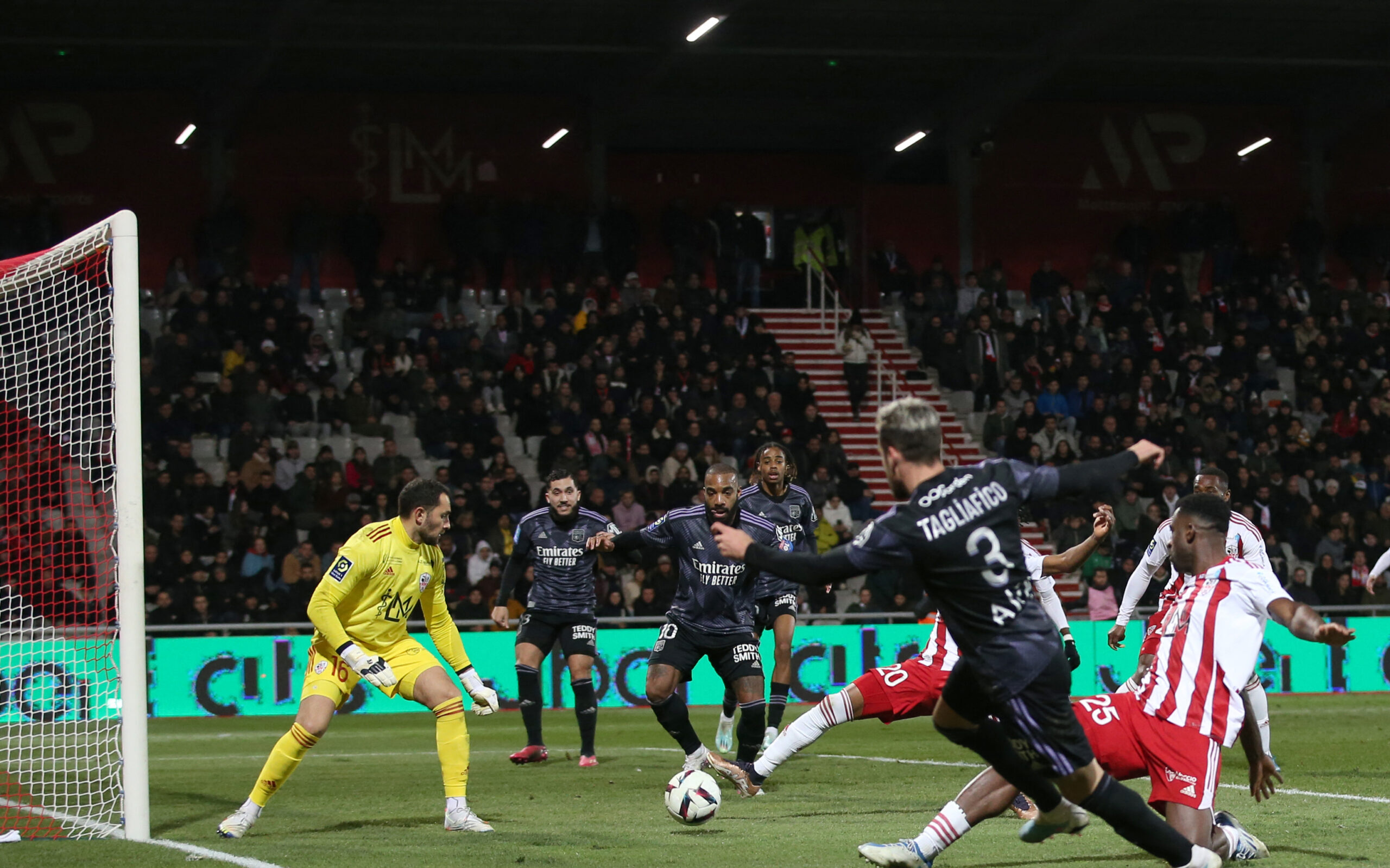 Un OL au froid réalisme glace Ajaccio (0-2)