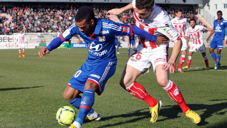 Alexandre Lacazette lors d'Ajaccio - OL en février 2013