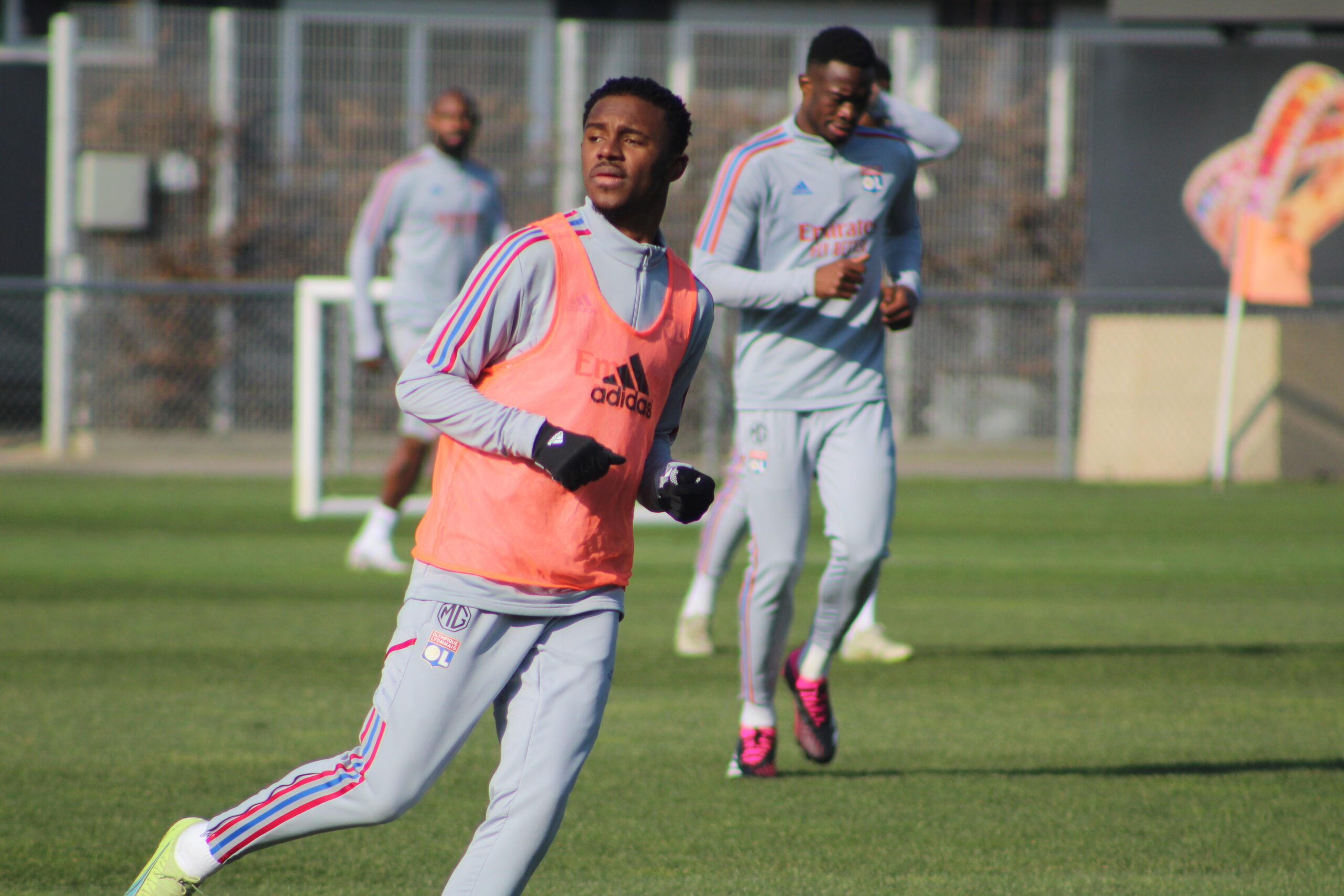 Jeffinho lors de l'entraînement de l'OL