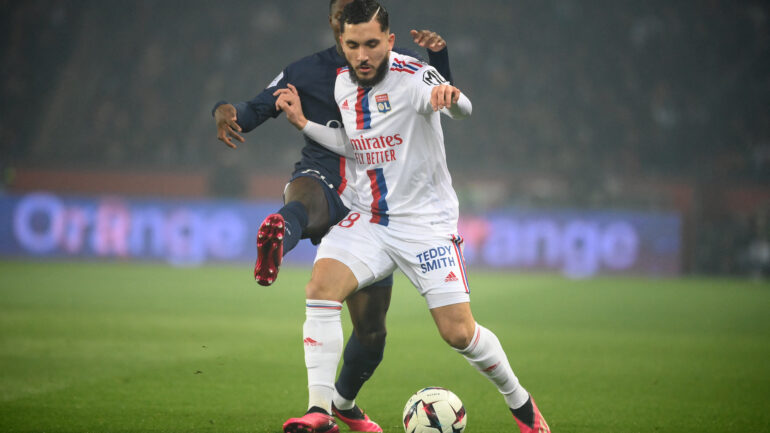 Rayan Cherki lors de PSG - OL