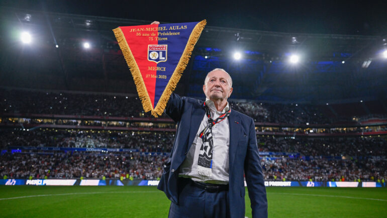 Jean-Michel Aulas, président de l'OL pendant 36 ans et 75 titres