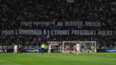 Les Bad Gones (Virage nord) ont déployé une banderole pour rendre hommage à Jean-Michel Aulas