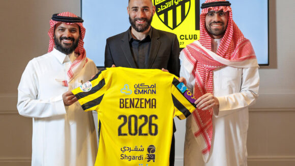 Benzema signe à Al-Ittihad