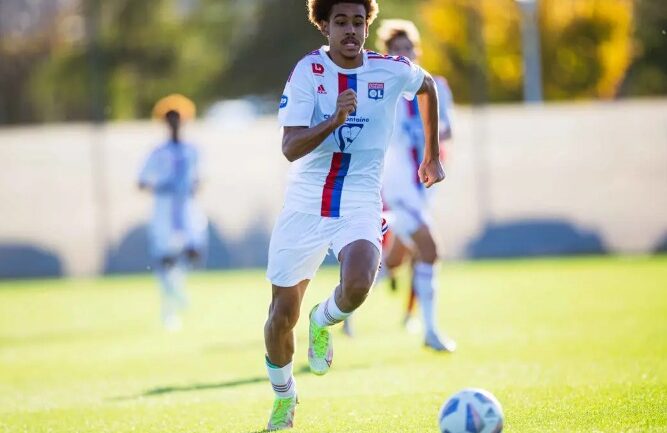 Tidiane Diawara, ancien attaquante de l'OL Académie.