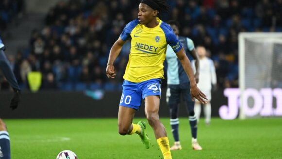 Skelly Alvero, milieu de Sochaux