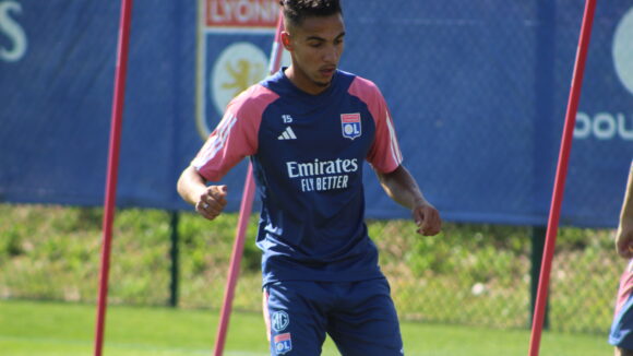 Achraf Laaziri, latéral de l'OL