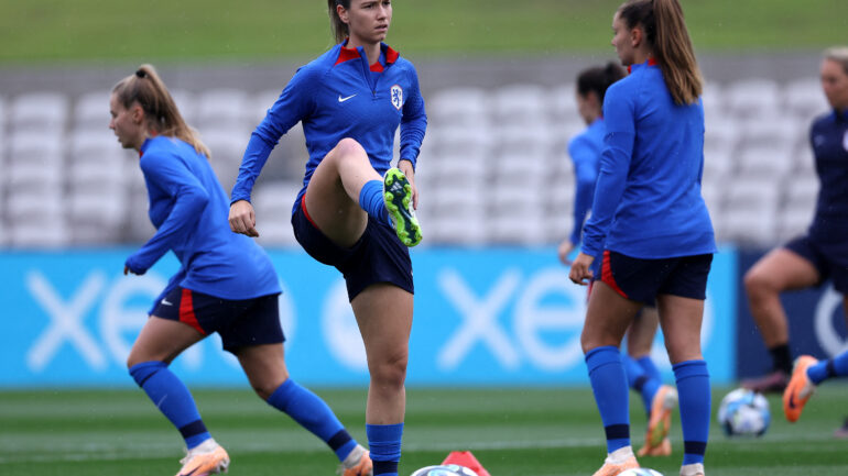 Damaris Egurrola à l'entraînement des Pays-Bas