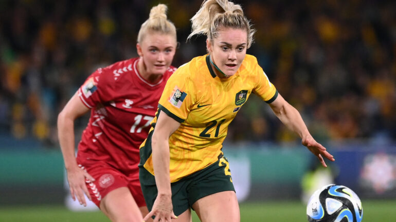 Ellie Carpenter avec l'Australie face au Danemark lors de la Coupe du monde 2023
