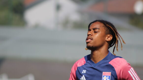 Bradley Barcola à l'entraînement de l'OL