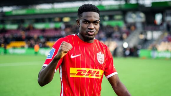 Ernest Nuamah, ailier gaucher de Nordsjaelland et future recrue de l'OL