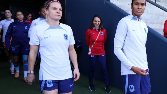 Les deux Lyonnaises Le Sommer et Renard sont prêtes à défier l'Australie avec les Bleues.