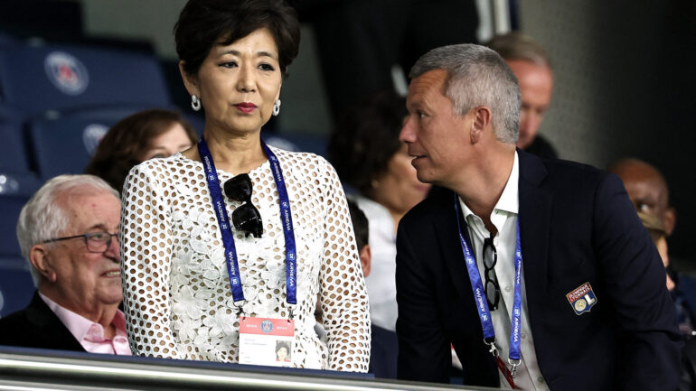 Michele Kang avec Vincent Ponsot lors de PSG - OL