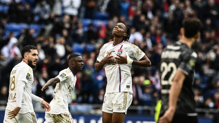 Skelly Alvero lors de son but avec l'OL contre Metz