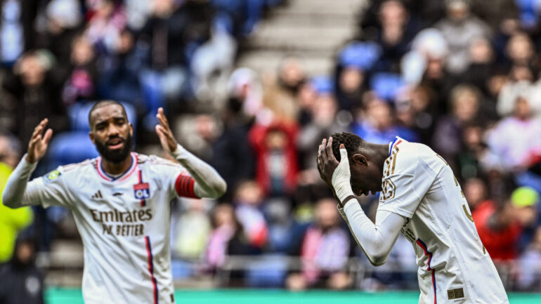 Mahamadou Diawara et Alexandre Lacazette lors d'OL - Metz