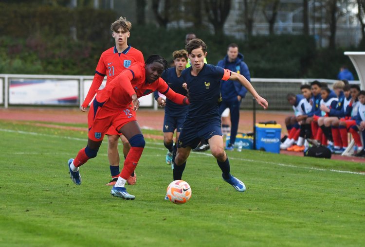 Rémi Himbert, capitaine de l'équipe de France U16 contre l'Angleterre