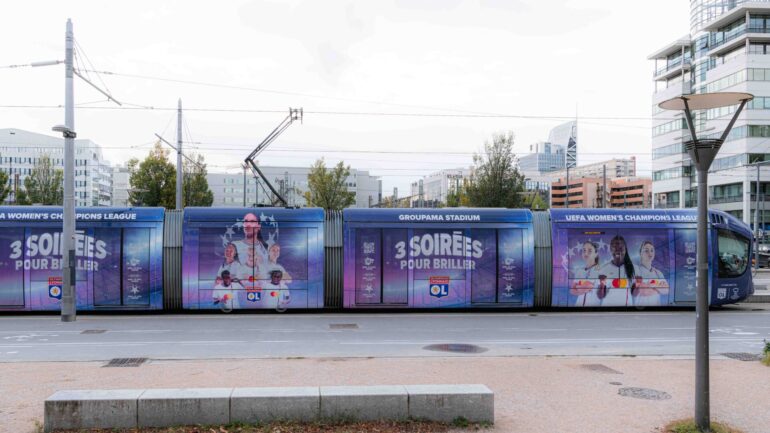 Le tramway de Lyon en hommage aux joueuses de l'OL