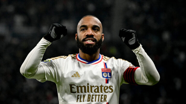 Alexandre Lacazette après avoir marqué lors d'OL - Nantes