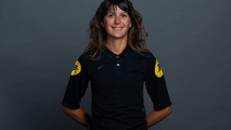 Emeline Rochebilière, arbitre de D1 féminine