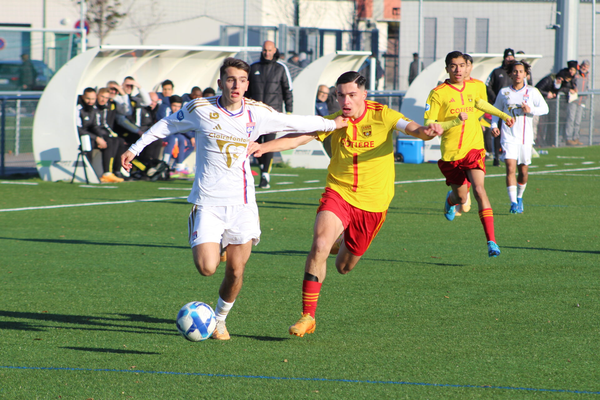 Tiago Goncalves, attaquant des U17 de l'OL contre Saint-Priest