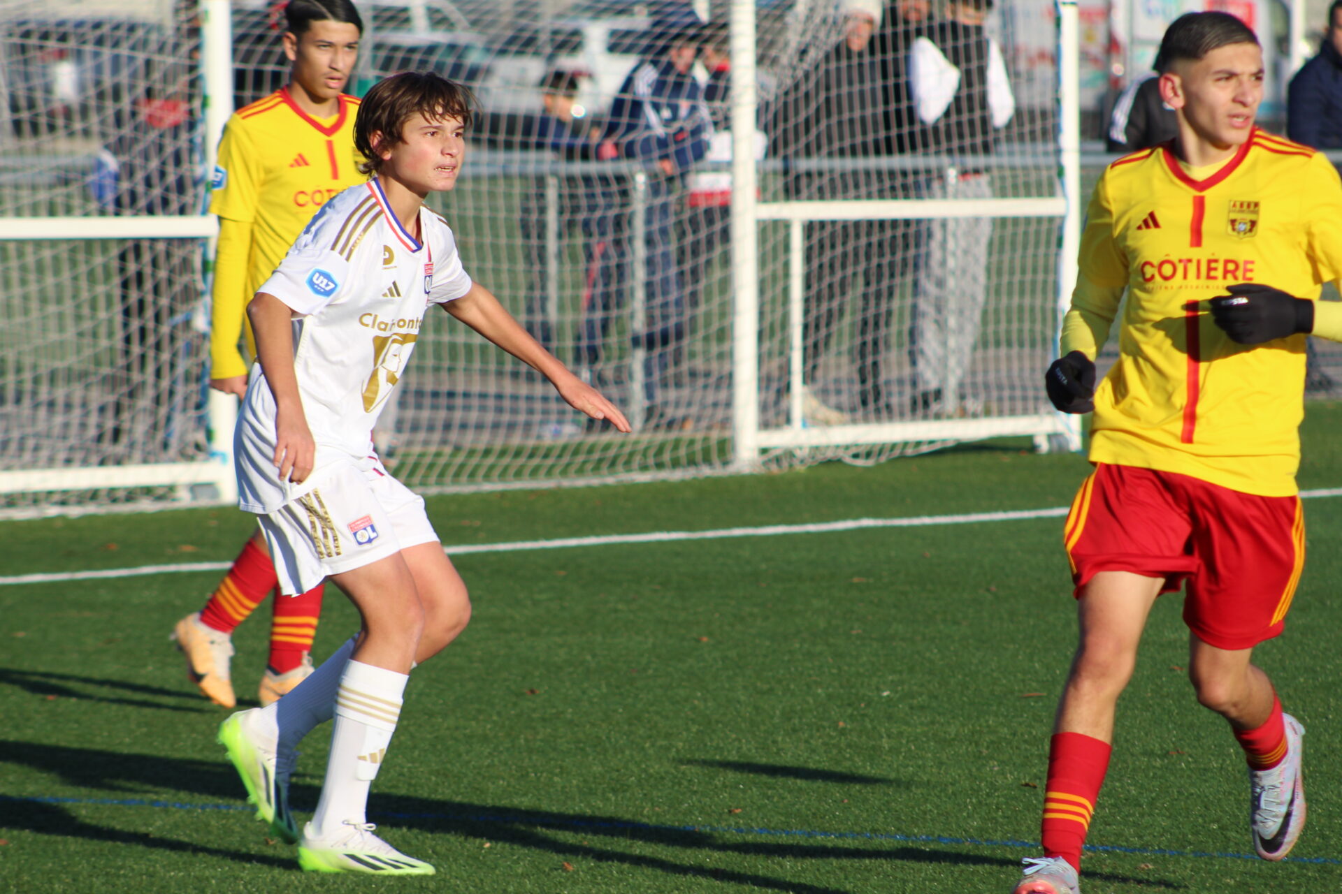Axel Perez, attaquant des U17 de l'OL contre Saint-Priest