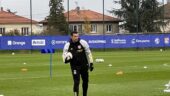 Pierre Sage à l'entraînement de l'OL