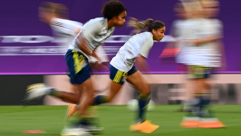 Wendie Renard et Delphine Cascarino à l'entraînement de l'OL en 2020